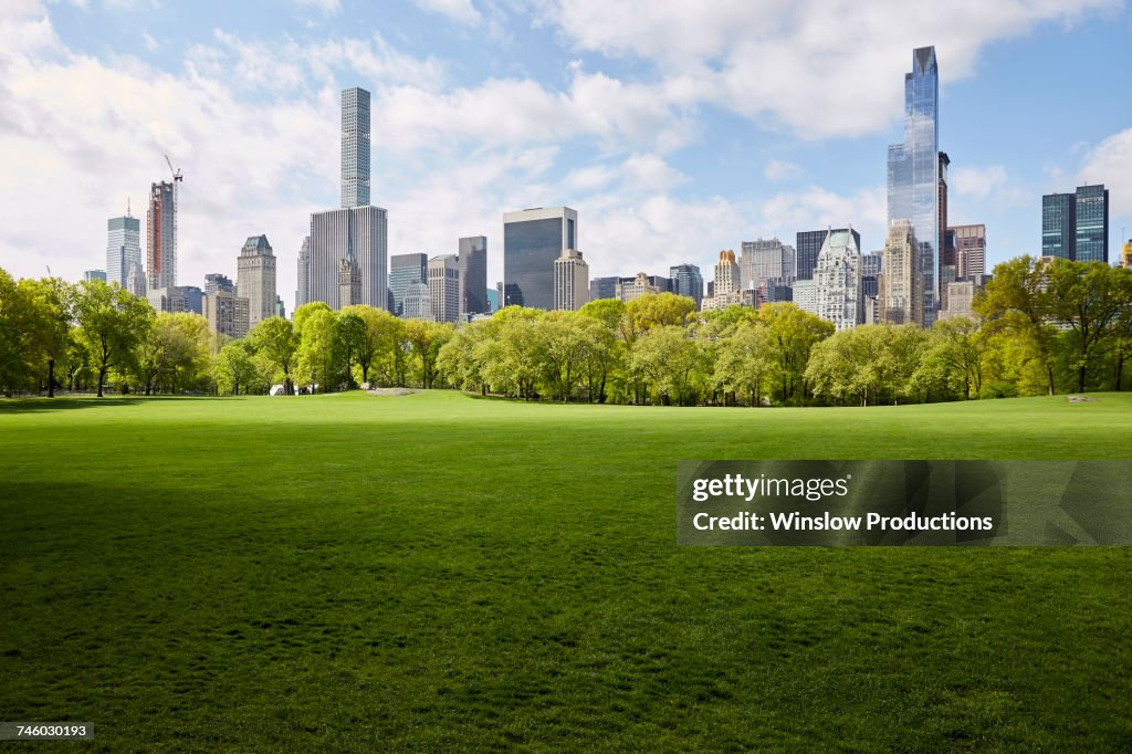 USA, New York State, New York City, Manhattan skyline with Central park in foreground