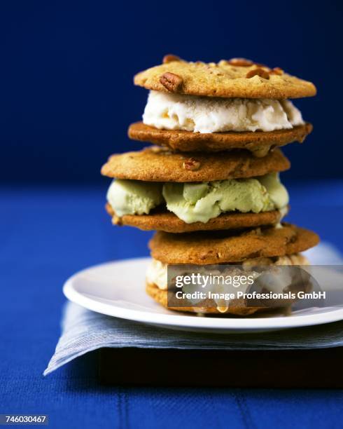 Oreo Party Stack 137 Oreo Stack Stock Photos, High-Res Pictures, and Images - Getty Images