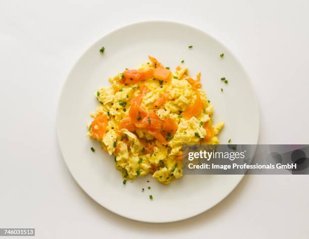 scrambled egg with smoked salmon - smoked salmon stock pictures, royalty-free photos & images