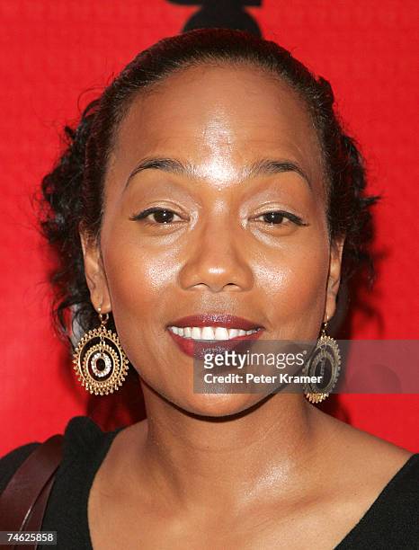 Actress Sonja Sohn attends The Fourth Season Premiere of "Entourage" presented by HBO at the Ziegfeld Theatre on June 14, 2007 in New York City.