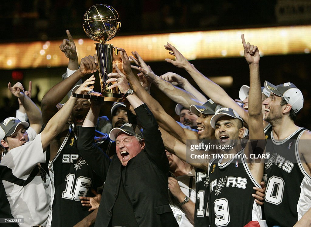 MVP Tony Parker (2R) of the San Antonio...