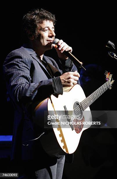 New York, UNITED STATES: Patrick Bruel performs at the Beacon Theatre in New York 14 June 2007. Bruel said this was his first time that he was...