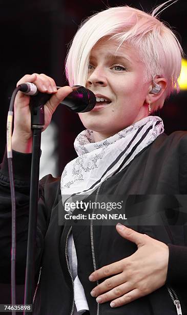 Robyn British Singer 8,094 Robyn Singer Stock Photos, High-Res Pictures, and Images - Getty ...