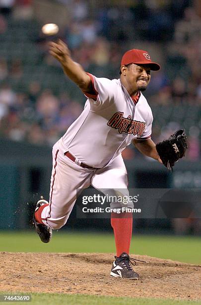 Jose Valverde of the Arizona Diamondbacks pitches against the Baltimore Orioles at Camden Yards June 15, 2007 in Baltimore, Maryland.