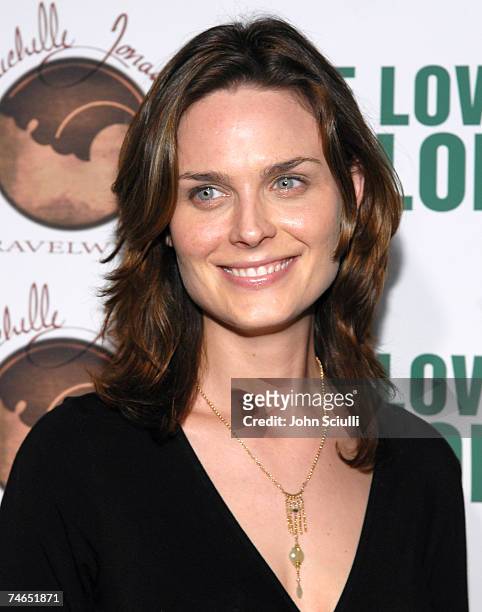 Emily Deschanel at the Hollywood Roosevelt Hotel in Hollywood, California