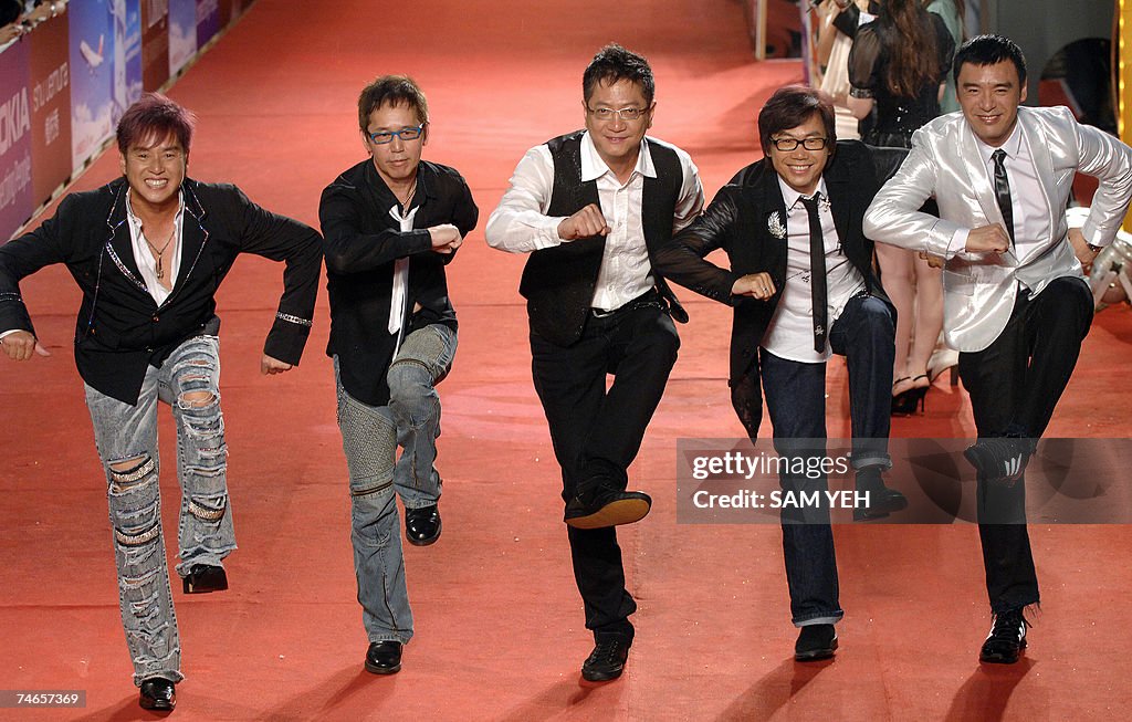 Hong Kong's Winner Five Tigers pose on t...