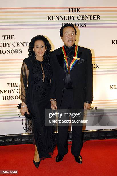 Honoree Smokey Robinson and wife Francise arrive at the 2006 Kennedy Center Honors Sunday night in Washington DC. The 29th Annual Kennedy Centers...