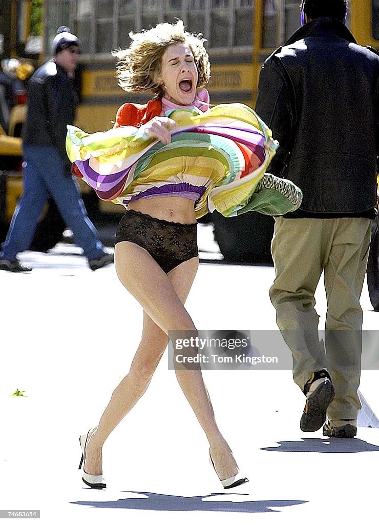 Sarah Jessica Parker on Location For "Sex and the City" on April 04, 2002