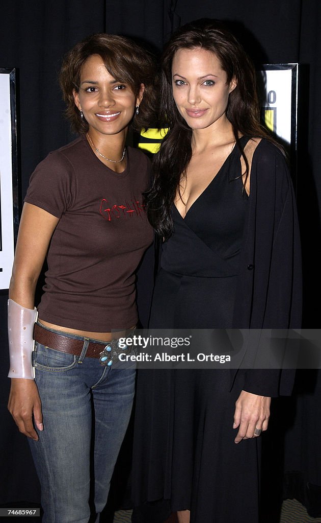 2003 San Diego Comic Con International - Day Three