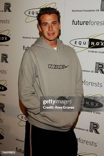 555 Eric Lively Photos & High Res Pictures - Getty Images