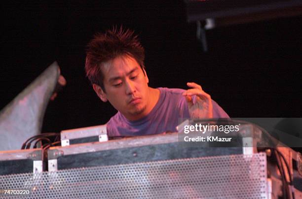 Linkin Park during Slipknot performs at 2001 Ozzfest at the PNC Bank Arts Center in Holmdel, New Jersey.