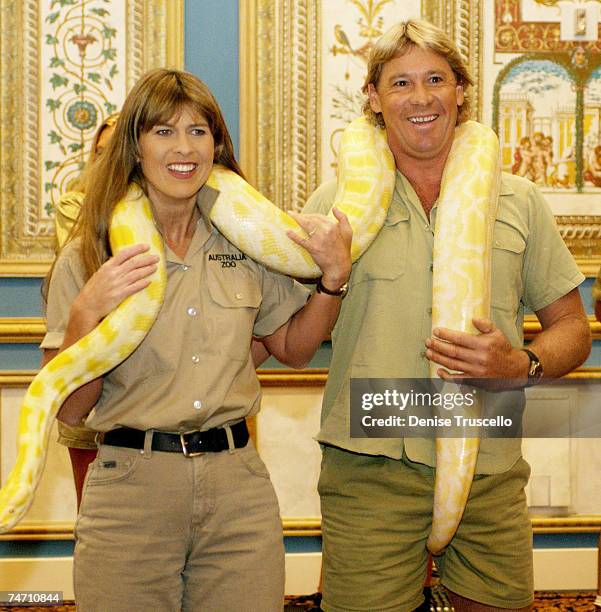 Terry Irwin and Steve Irwin talk about their film "Crocodile Hunter: Collision Course" at 2002 ShoWest in Las Vegas, Nevada. During 2002 ShoWest...