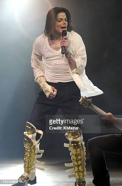 Michael Jackson performs during Democratic National Committee's "A Night at the Apollo" - Show at the Harlem's World Famous Apollo Theater in New...
