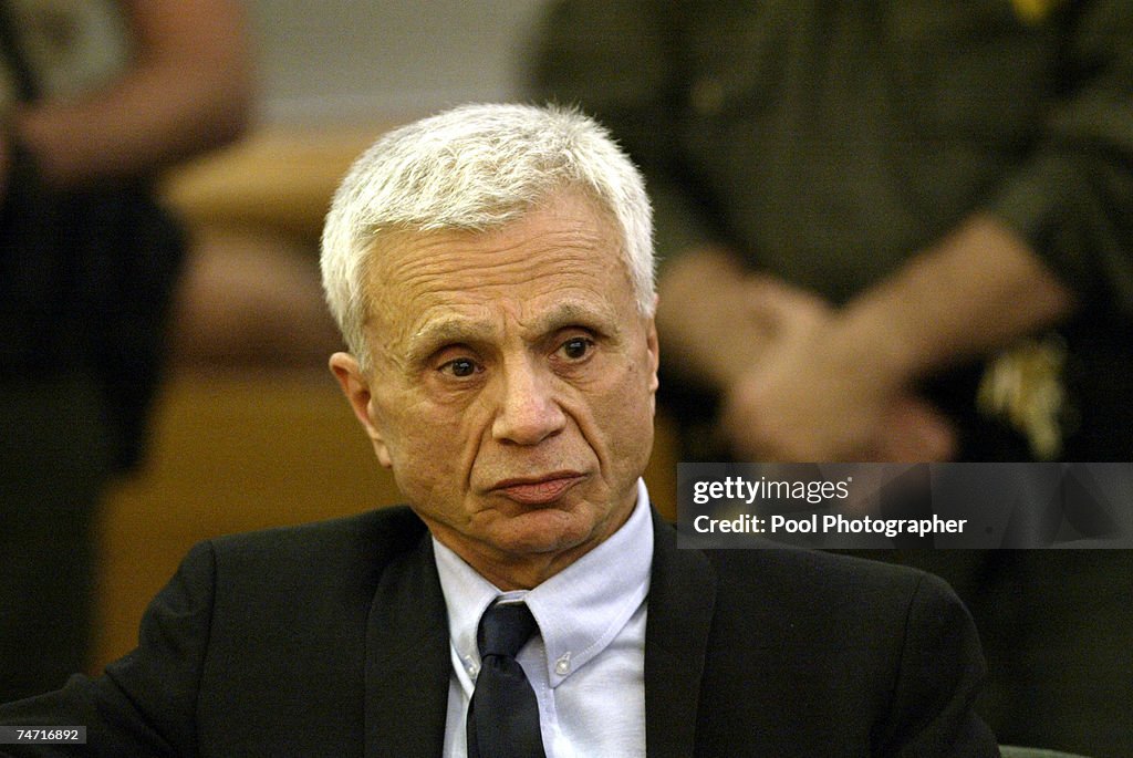 Robert Blake Acquitted in Murder Charges of Wife Bonny Lee Bakley - Courtroom - March 16, 2005