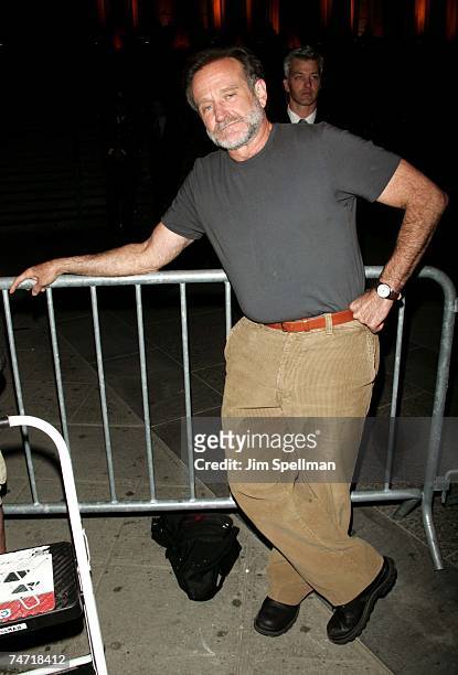 Robin Williams at the The State Supreme Courthouse in New York City, New York