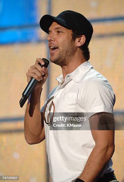 Dane Cook Smiling 305 Dane Cook Day Stock Photos, High-Res Pictures, and Images - Getty ...