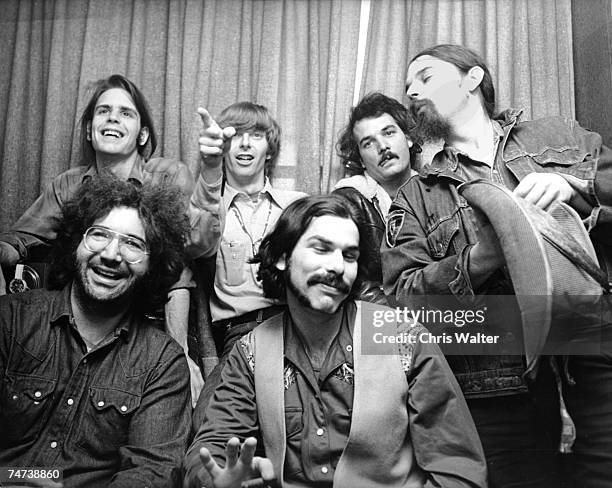 The Grateful Dead, 1970 : Bob Weir, Phil Lesh, Bill Kreutzmann, Ron "Pigpen" McKernan, Mickey Hart and Jerry Garcia during the Music File Photos -...