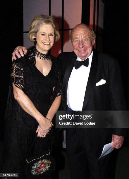 Shervgarth Ritchie 30 Students Partnership Worldwide Gala Dinner December 5 2005 Stock ...