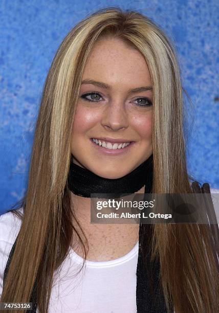 Young Lindsay Lohan Photos and Premium High Res Pictures - Getty Images