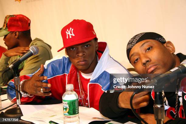Papoo's Rapper 105 Papoose (Rapper) Stock Photos, High-Res Pictures, and Images ...