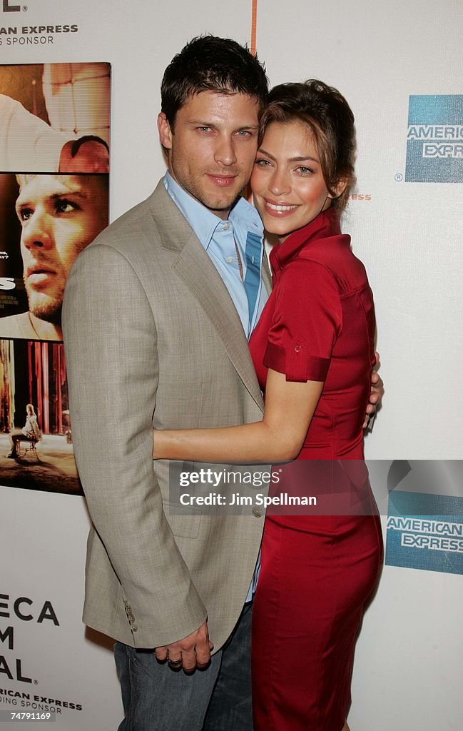 5th Annual Tribeca Film Festival - "Five Fingers" Premiere - Outside Arrivals