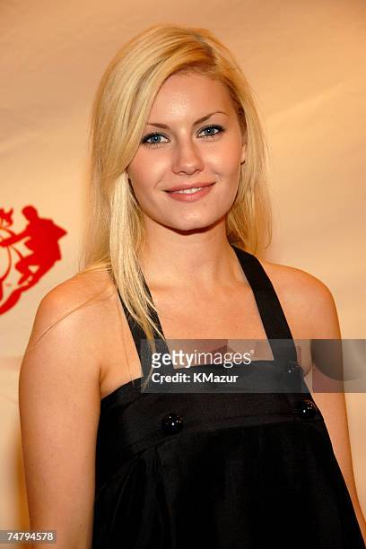Elisha Cuthbert at the The Mirage Hotel and Casino in Las Vegas, Nevada