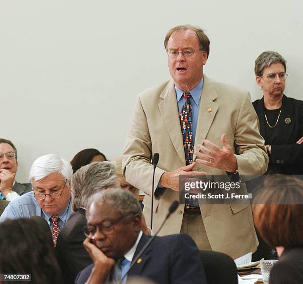 Sam Farr 133 Sam Farr Photos & High Res Pictures - Getty Images