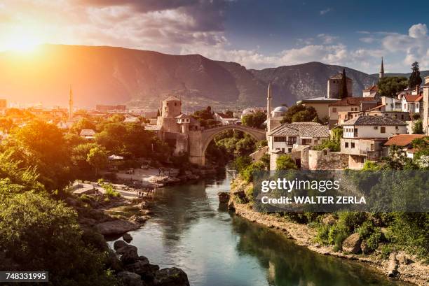 stari most, mostar, federation of bosnia and herzegovina, bosnia and herzegovina, europe - mostar stock pictures, royalty-free photos & images