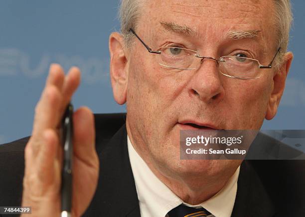 World Anti-Doping Agency Chairman Richard Pound speaks at a press conference with German sports and government officials on June 21, 2007 in Berlin,...