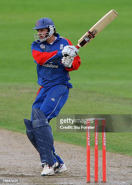 England Lions batsman Alex Gidman pulls a ball towards the boundary during the One Day match against the West Indies at New Road on June 21, 2007 in...