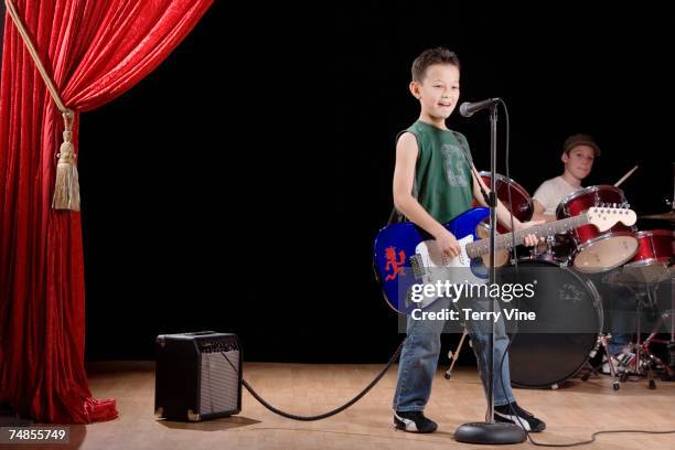 1,079 Best Male Pop Vocal Performance Stock Photos and High-Res