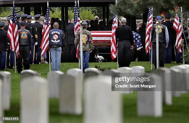 44 Fort Riley Cemetery Stock Photos, High-Res Pictures, and Images ...