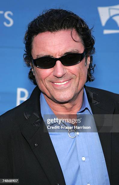 Actor Ian McShane arrives at the 8th Annual Hollywood Bowl Hall Of Fame Night honoring its Orchestra Founding Director John Mauceri and Tenor Placido...