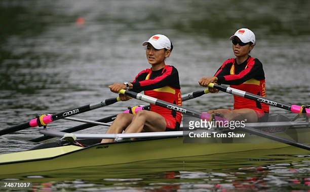 Shimin Yan and Dongxiang Xu of China 1 during the Lightweight Womens Double Sculls Semifinal A/B 1 during day 2 of the FISA Rowing World Cup at the...