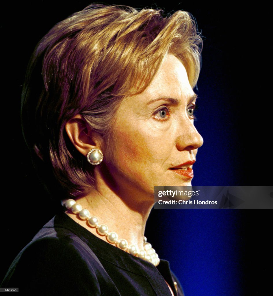 HILLARY CLINTON SPEAKS TO NEWSPAPER ASSOCIATION