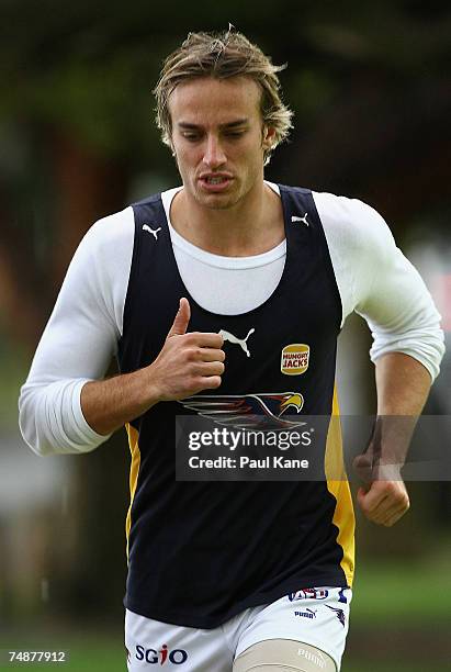 Mark Nicoski jogs during a West Coast Eagles AFL recovery session at Mueller Park on June 25, 2007 in Perth, Australia.