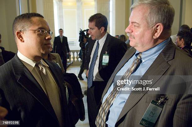 Rep.-Elect Keith Ellison , and Rep.-Elect Phil Hare , at the start of the House Administration orientation session for freshmen members of the U.S....