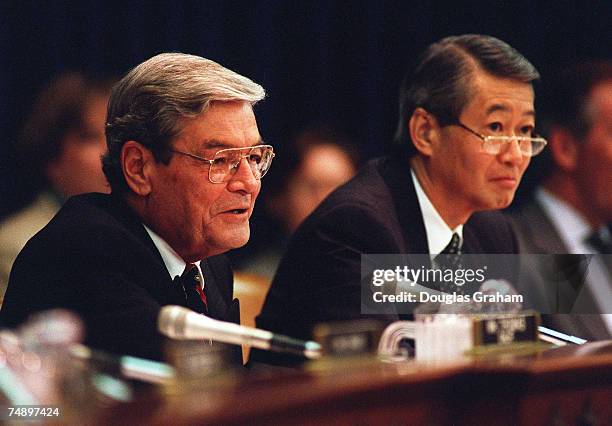 Chairman Philip M. Crane,R-Ill., and ranking member Robert T. Matsui,D-Calif.,during the Ways and Means Trade subcommittee hearing.