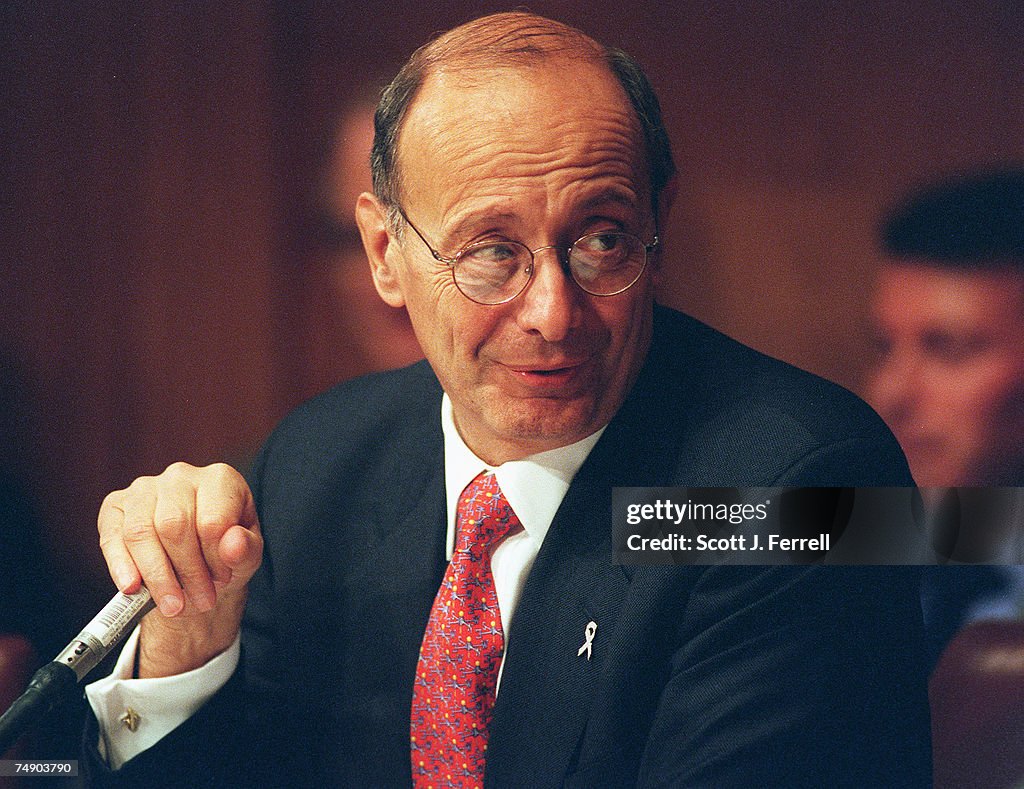 SEC CHAIRMAN RENOMINATION--Senate Banking Committee Chairman