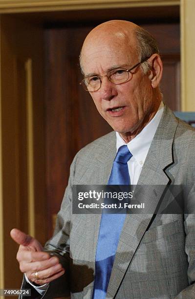 Kent R Pat 112 Earl Ferrell Photos & High Res Pictures - Getty Images