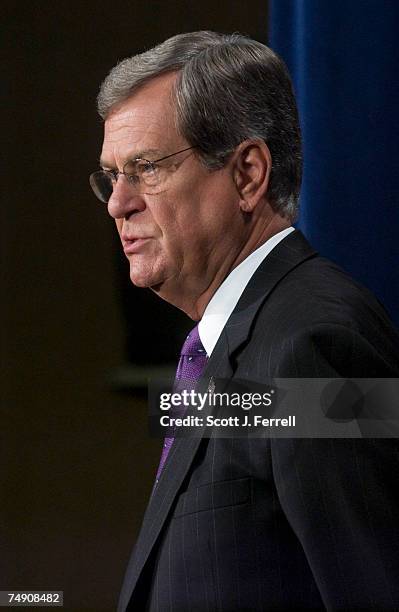 Sen. Trent Lott, R-Miss., during a news conference on his 2006 agenda. From CQ.com: "A day after announcing his re-election campaign, Sen. Trent...