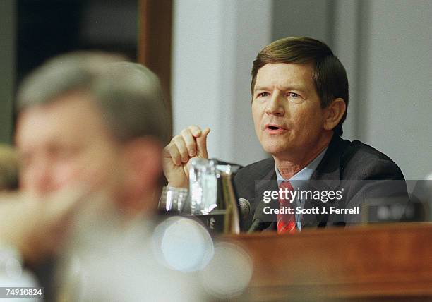 Lamar Smith, R-Texas, questions witnesses during a House Judiciary Committee hearing on impeachment charges against President Bill Clinton.