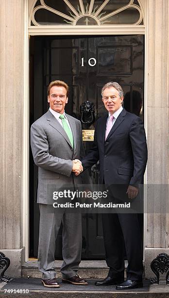 Tony Blair Shaking Hands Photos and Premium High Res Pictures - Getty