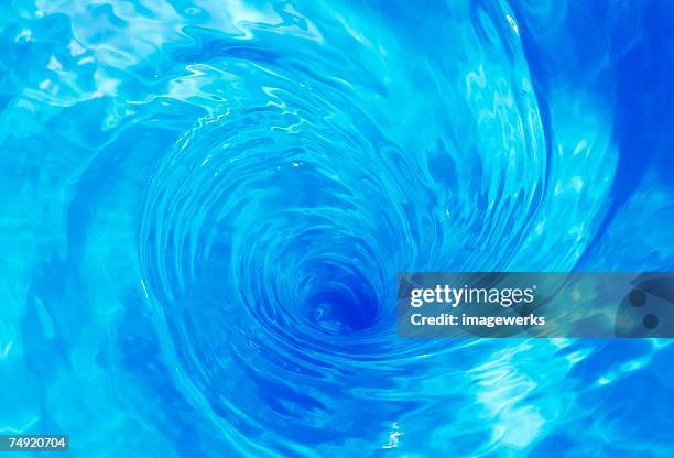 close view of whirling water - waterhole - fotografias e filmes do acervo