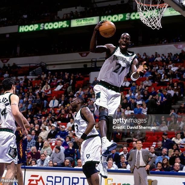 90 Timberwolves 2.538 Minnesota Timberwolves 90s Stock Photos, High-Res Pictures, and ...