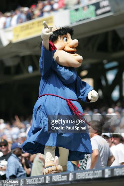 San Diego Padres' mascot entertains fans during the game against the Seattle Mariners at Petco Park in San Diego, California on June 10, 2007. The...