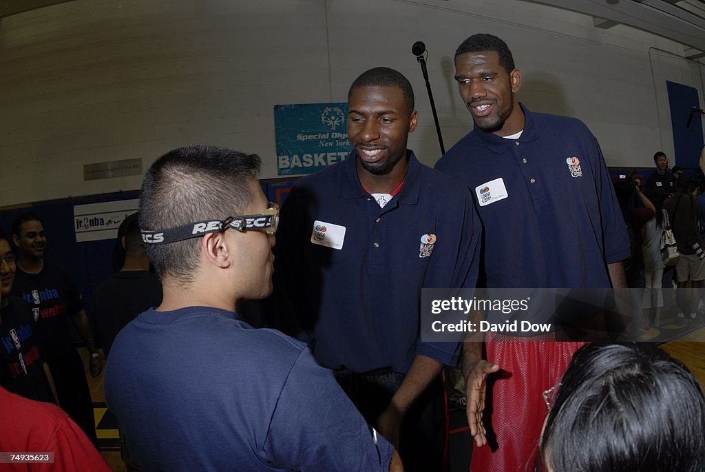 2007 Special Olympics Basketball Clinic with Draft Prospects