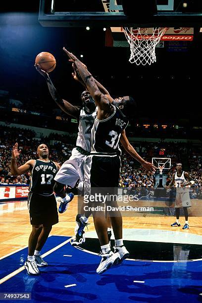 68 Timberwolves Malik Sealy Photos & High Res Pictures - Getty Images