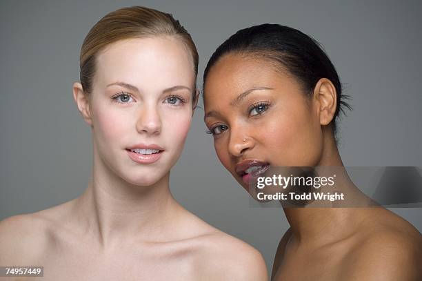 multi-ethnic women with bare shoulders - beautiful bare women fotografías e imágenes de stock