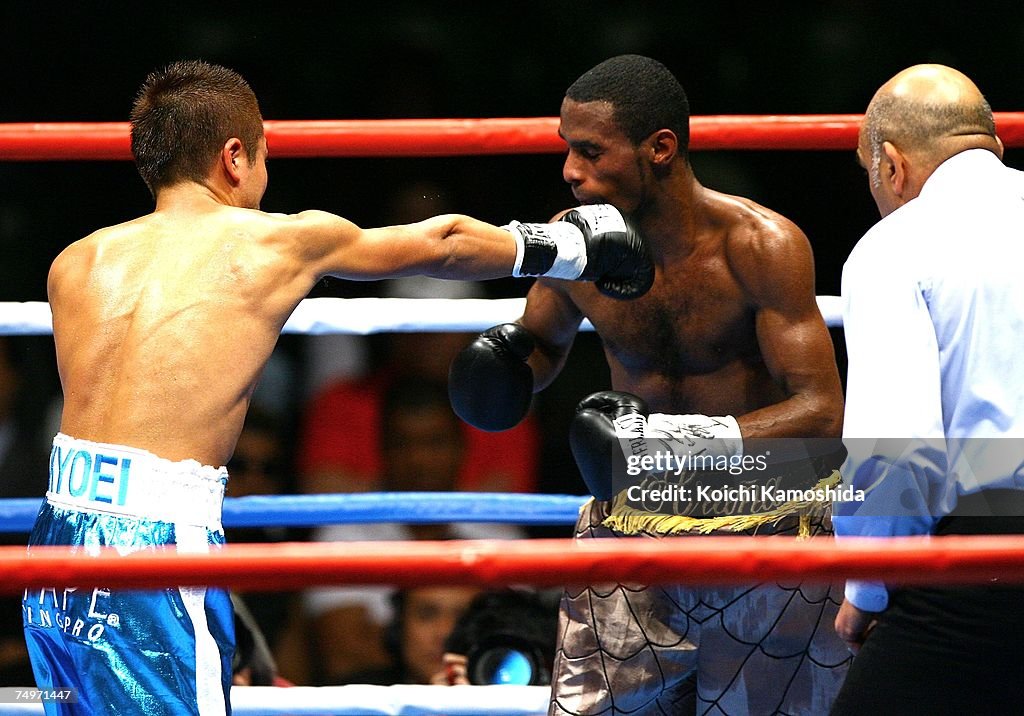 Vasquez v Sakata WBA Flyweight